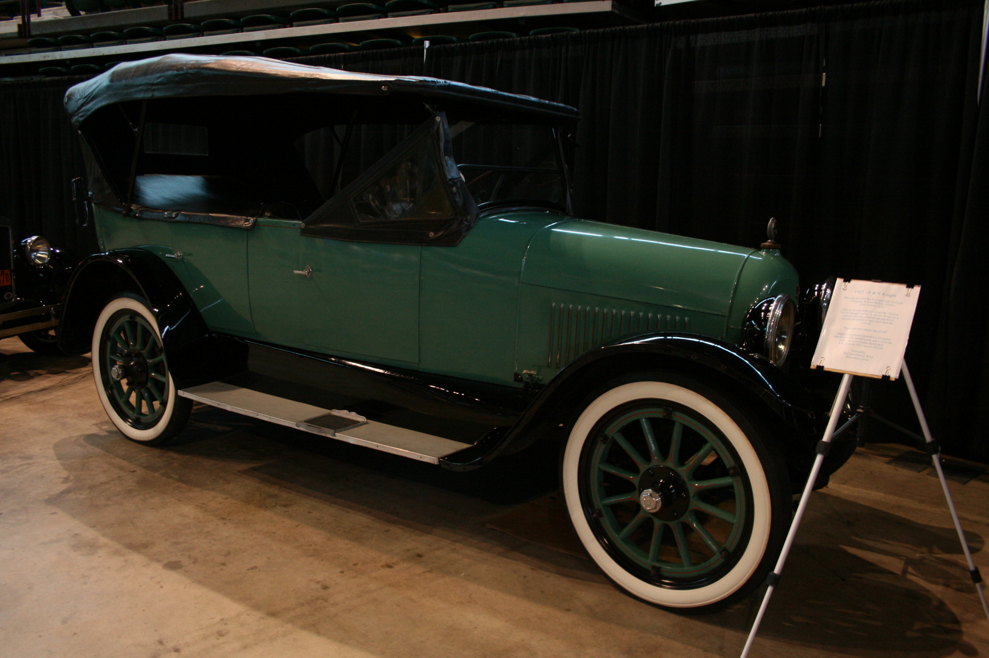 1922-R-V-Knight-Touring