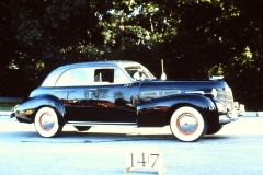 1940-Cadillac-62-Series-4dr
