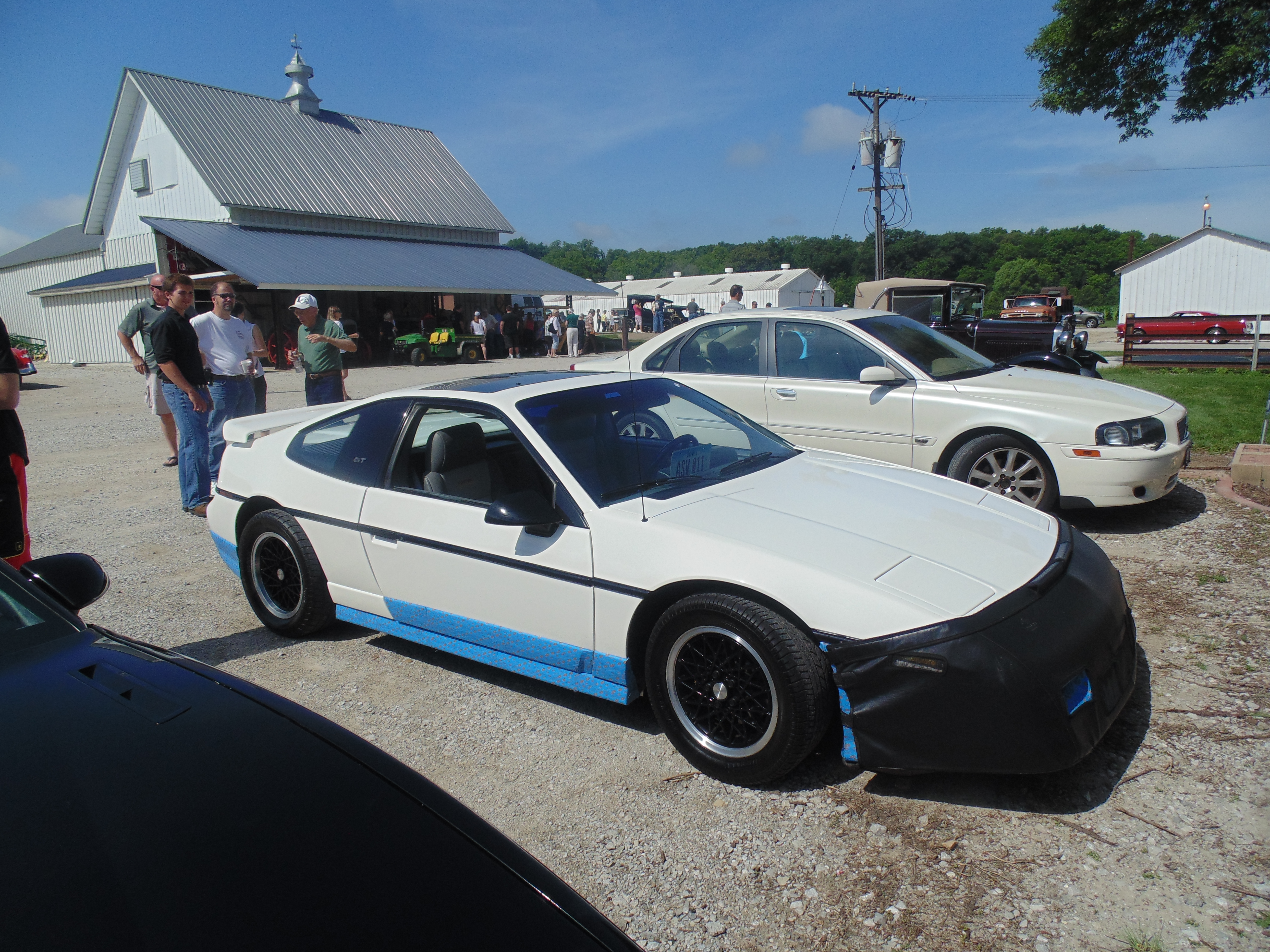 1988-Pontiac-Fiero-GT